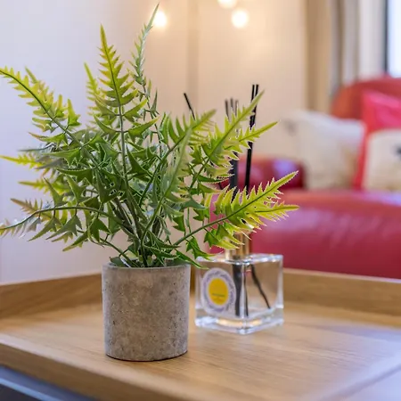 - Private Terrace, Mins Walk To Balluta Bay By Quicktrips