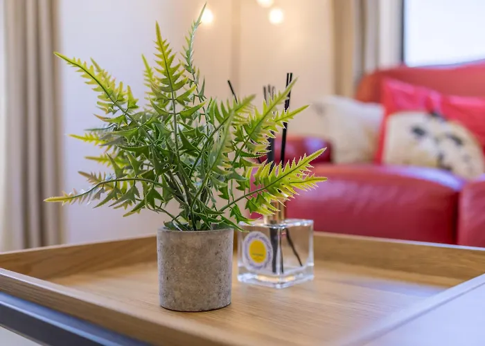 - Private Terrace, Mins Walk To Balluta Bay By Quicktrips